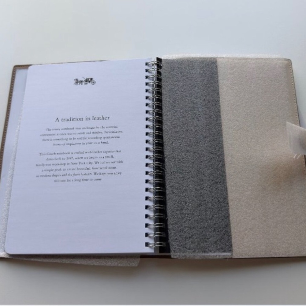 Coach Signature Leather Snap Notebook 📓 NWT/NIP - Picture 3 of 8